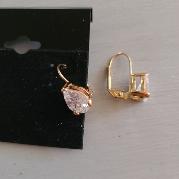 Jewelry - 925 sterling silver earrings w white topaz